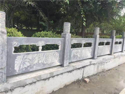 石栏杆