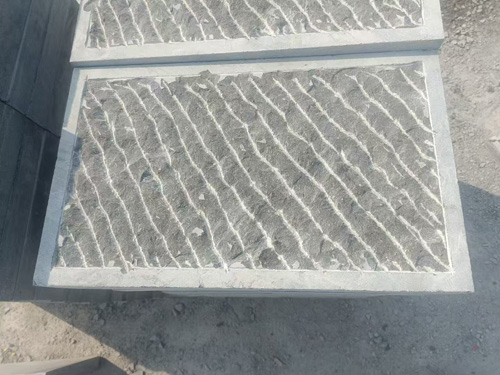 青石板錾道面